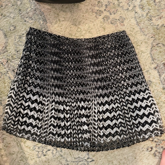 Madewell Skirt | Size 4 - Picture 4 of 4